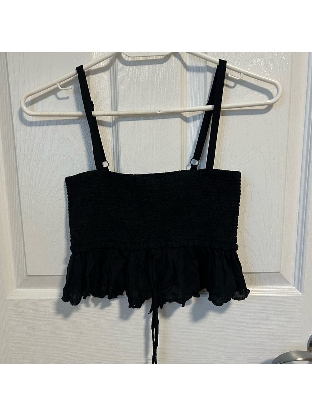 Wilfred Black Ruffled Crop Top, Size XSmall.
